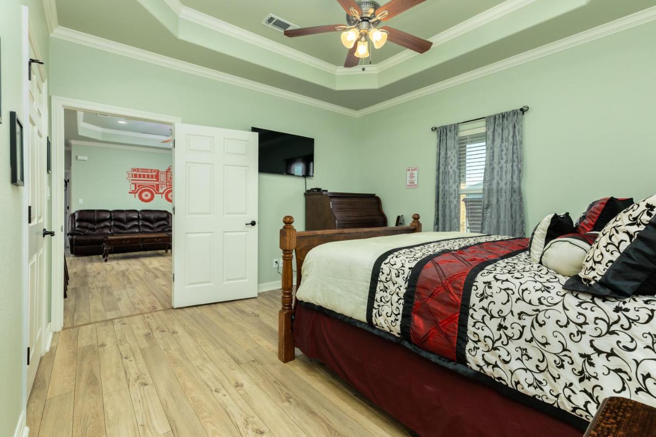 The Firehouse Villa Bolivar Peninsula Ngoại thất bức ảnh