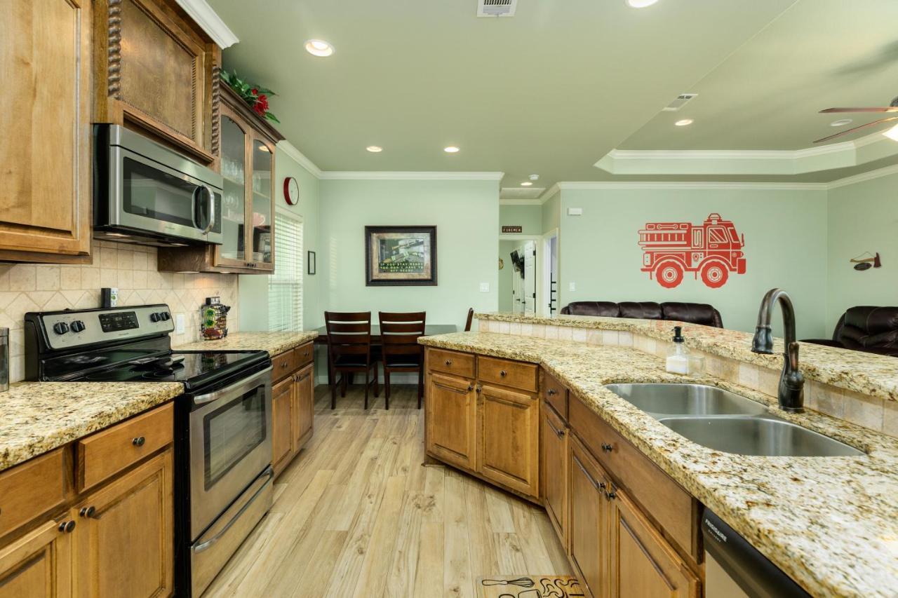 The Firehouse Villa Bolivar Peninsula Ngoại thất bức ảnh